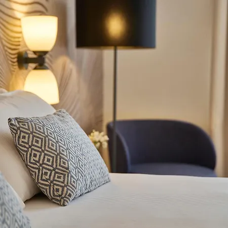 Urh Ciutat De Hotel 4*