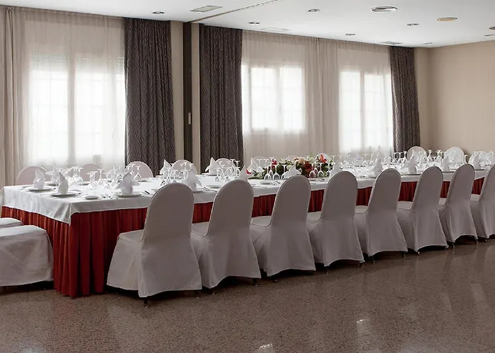 Urh Ciutat De Отель Матаро